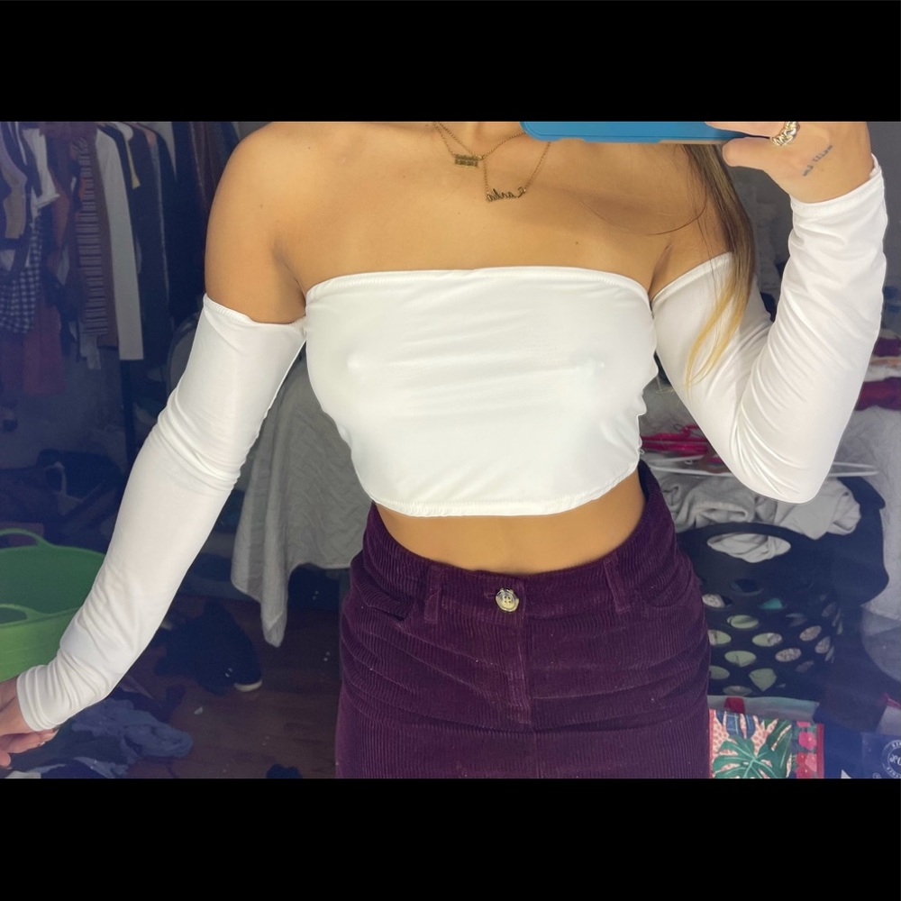 PLT Off Shoulder Crop Top